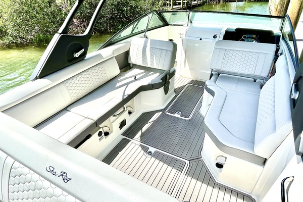 25ft Sea Ray Yacht For Sale