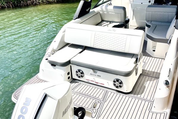 25ft Sea Ray Yacht For Sale