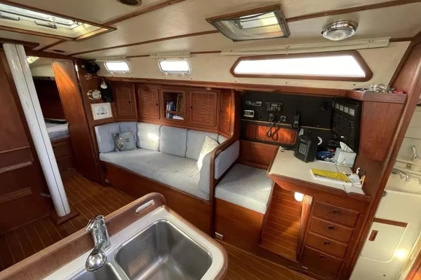 38ft Sabre Yacht For Sale
