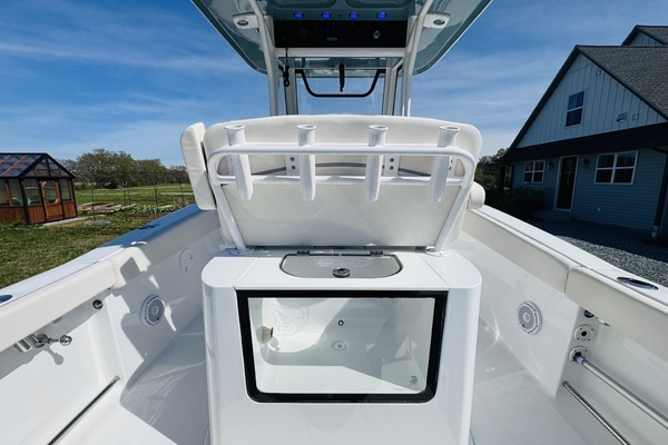 25ft Sea Hunt Yacht For Sale