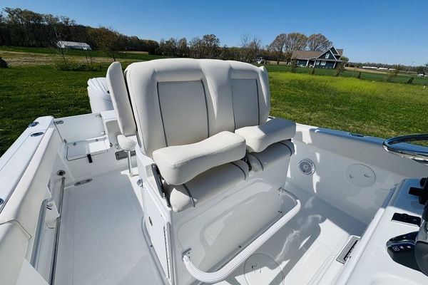 25ft Sea Hunt Yacht For Sale