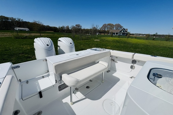25ft Sea Hunt Yacht For Sale