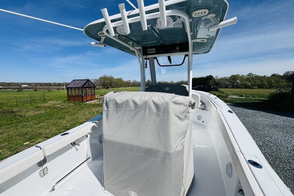 25ft Sea Hunt Yacht For Sale