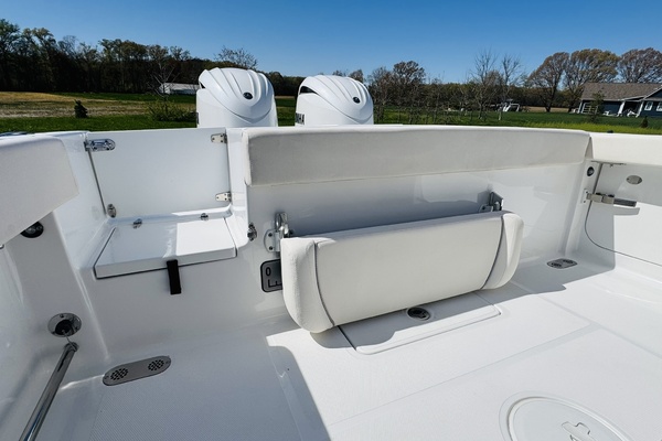 25ft Sea Hunt Yacht For Sale