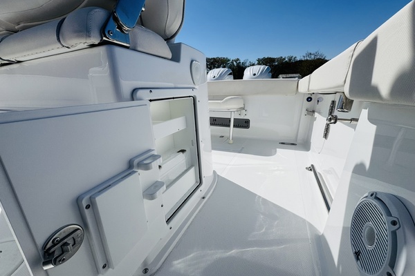 25ft Sea Hunt Yacht For Sale