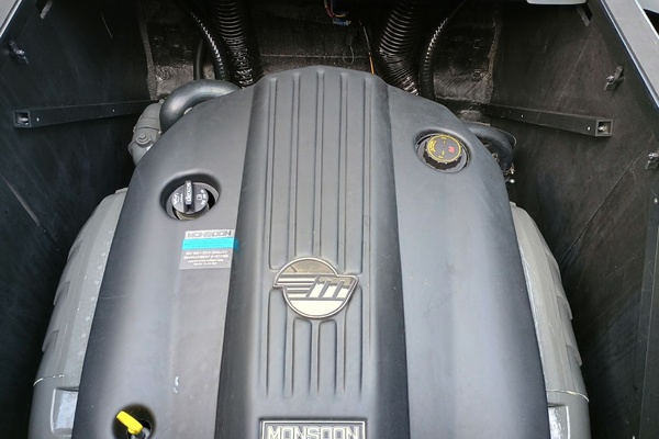 24ft Axis Yacht For Sale