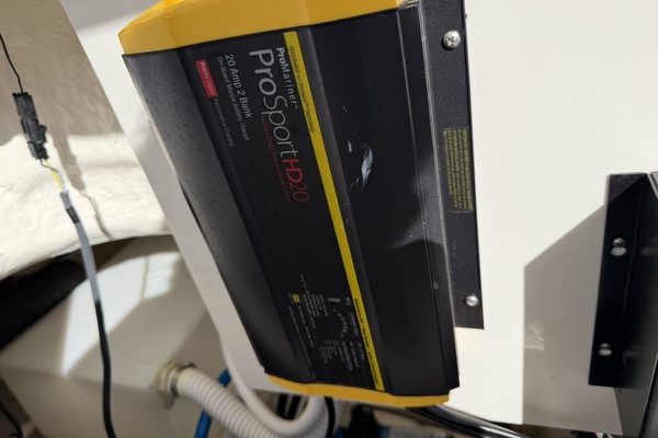 22ft Robalo Yacht For Sale