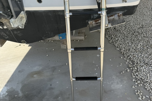 22ft Robalo Yacht For Sale