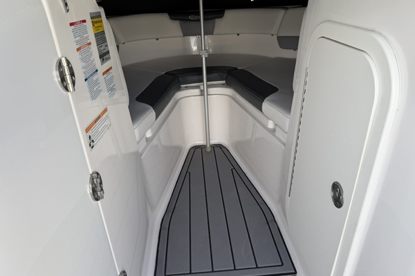 22ft Robalo Yacht For Sale