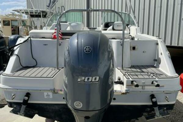 22ft Robalo Yacht For Sale