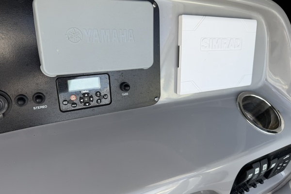 22ft Robalo Yacht For Sale