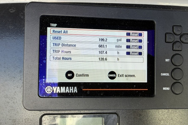 22ft Robalo Yacht For Sale