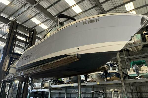 22ft Robalo Yacht For Sale