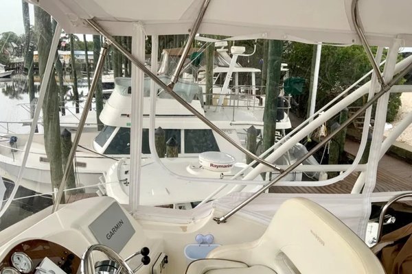33ft Silverton Yacht For Sale