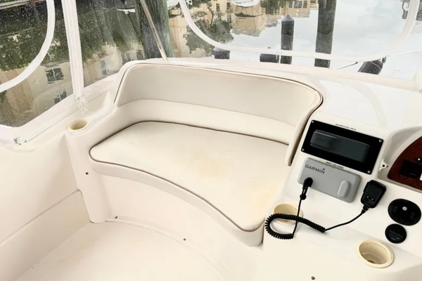 33ft Silverton Yacht For Sale