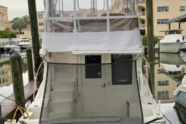 33ft Silverton Yacht For Sale