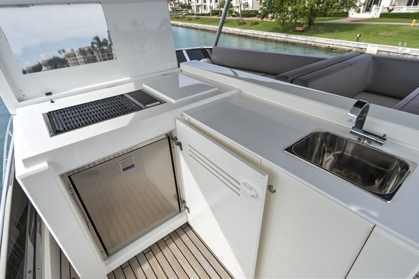 JESSEA 66ft Astondoa Yacht For Sale