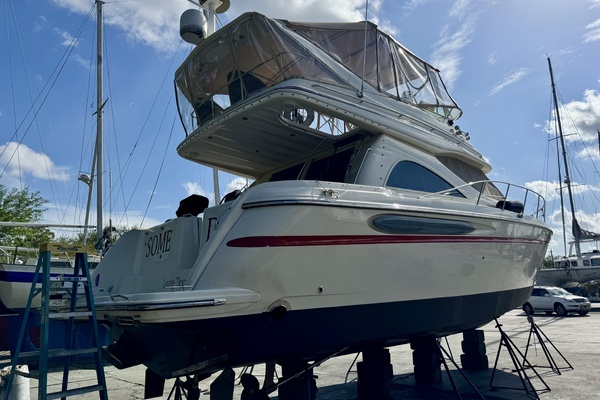 Some Day 41ft Maxum Yacht For Sale