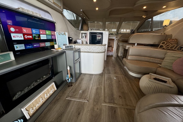 Some Day 41ft Maxum Yacht For Sale