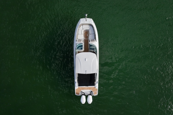 30ft Crownline Yacht For Sale