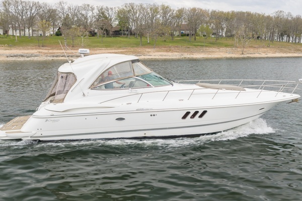 2008 Cruisers Yachts 46