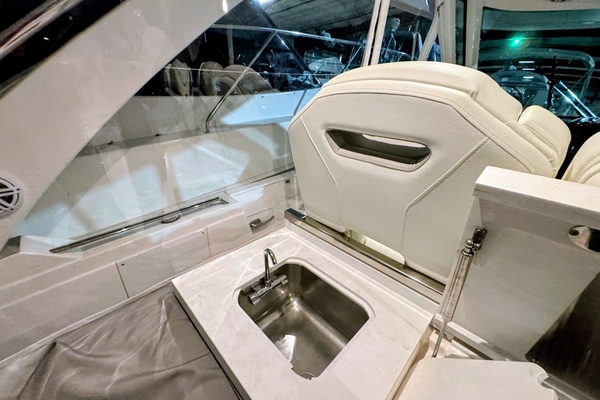 38ft Tiara Yachts Yacht For Sale