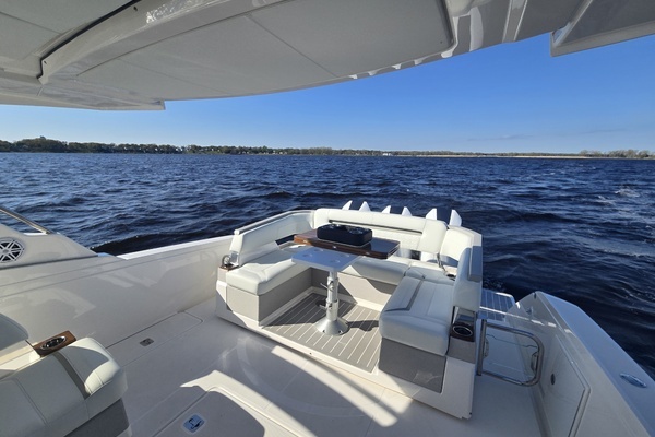 2024 Tiara Yachts 38