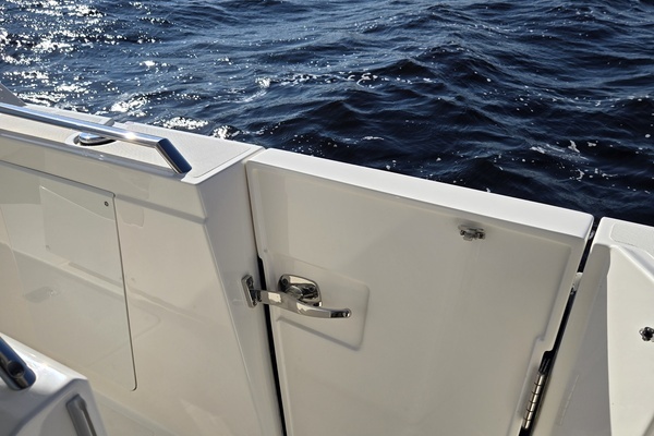 2024 Tiara Yachts 38