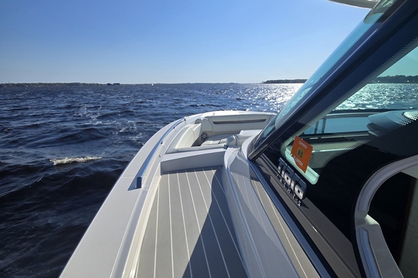 2024 Tiara Yachts 38