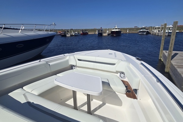 2024 Tiara Yachts 38