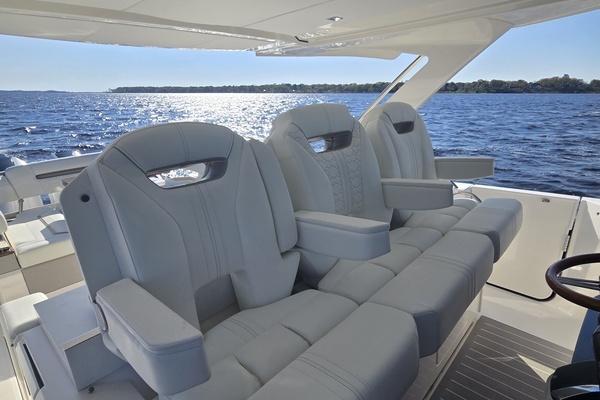 2024 Tiara Yachts 38