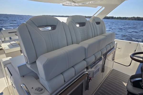 2024 Tiara Yachts 38
