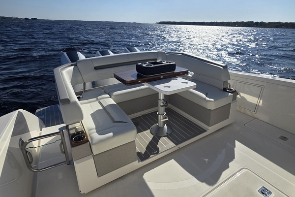 2024 Tiara Yachts 38