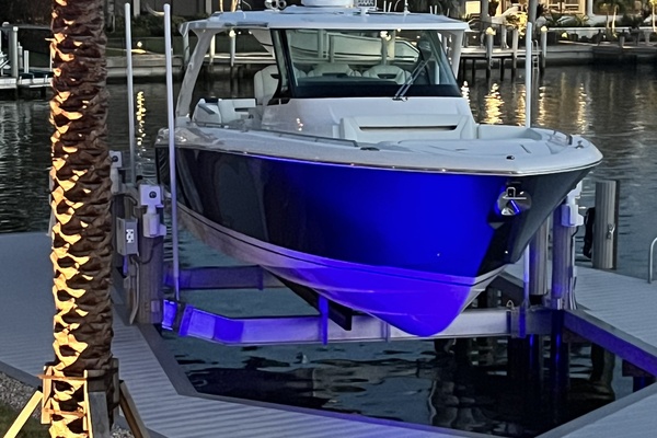 38ft Tiara Yachts Yacht For Sale