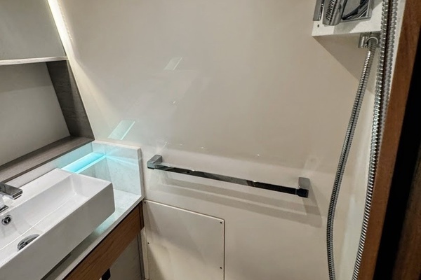 2024 Tiara Yachts 38