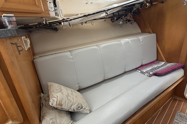 Photo of the 2000 Luhrs 