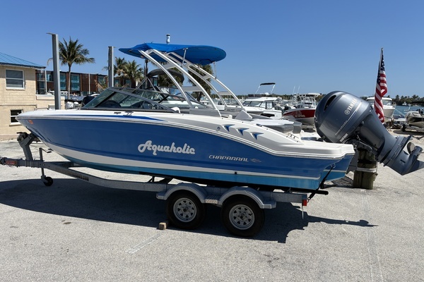 Photo of the 2019 Chaparral 21 H2O Sport