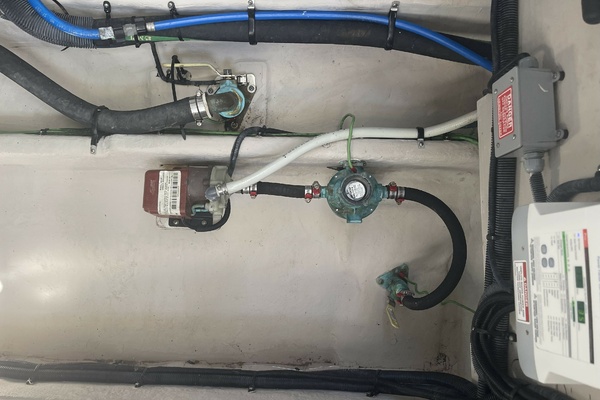 Reely Ours 37ft Sea Ray Yacht For Sale