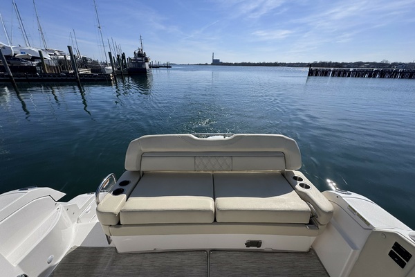 33ft Regal Yacht For Sale