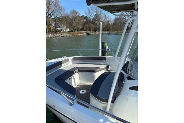 Photo of the 2022 Jeanneau Leader 6.5 CC Series