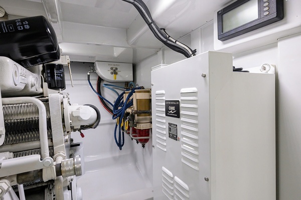 65ft American Custom Yachts Yacht For Sale