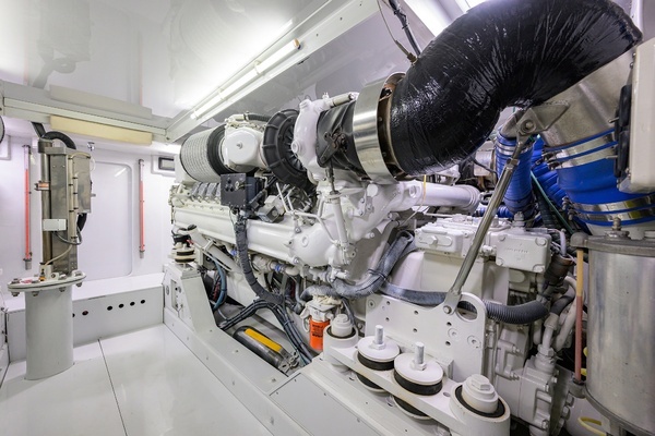 2003 American Custom Yachts 65