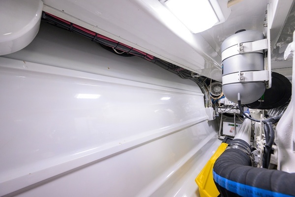 2003 American Custom Yachts 65