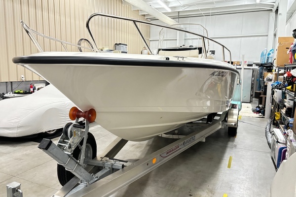 Photo of the 2024 Boston Whaler 250 Dauntless