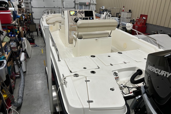 25ft Boston Whaler Yacht For Sale