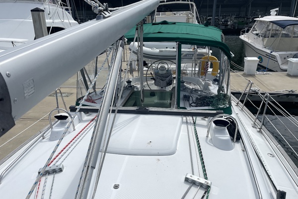 Intuition 42ft Beneteau Yacht For Sale