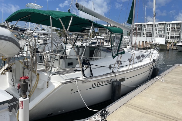 Intuition 42ft Beneteau Yacht For Sale