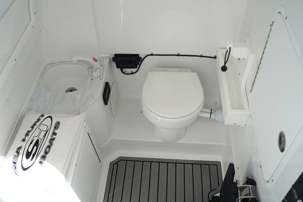 28ft Sea Hunt Yacht For Sale