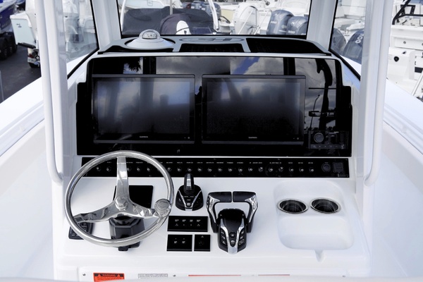 28ft Sea Hunt Yacht For Sale