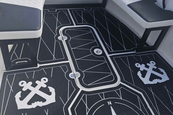 28ft Glasstream Yacht For Sale